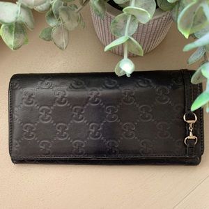 ✨Gucci Authentic Black Leather Flap Wallet✨